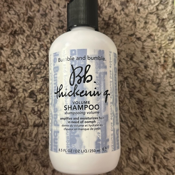 Bumble and Bumble Thickening Volume Shampoo - Picture 1 of 2